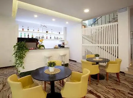 호텔 C-hotels International 카톨리카