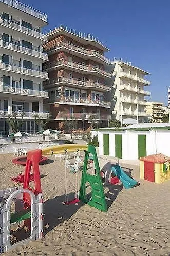 C-hotels International Otel