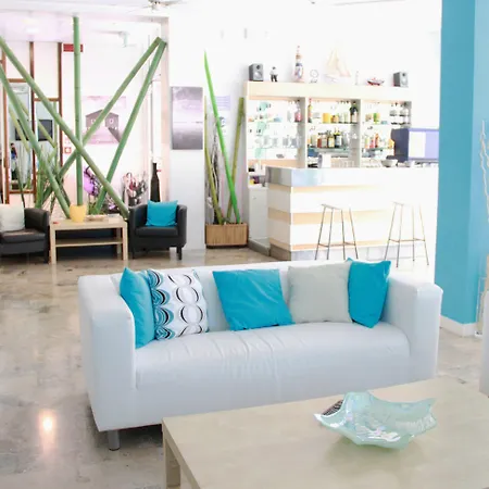 C-hotels International Hotel 3*