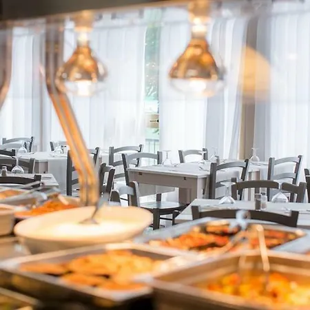 Hotel C-hotels International 3*