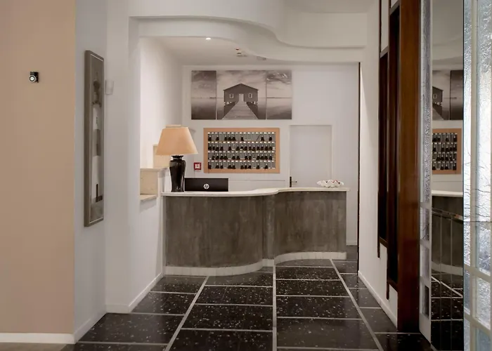 C-hotels International فندق كاتوليكا